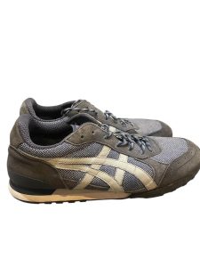 รองเท้า onitsuka น้ำเงิน